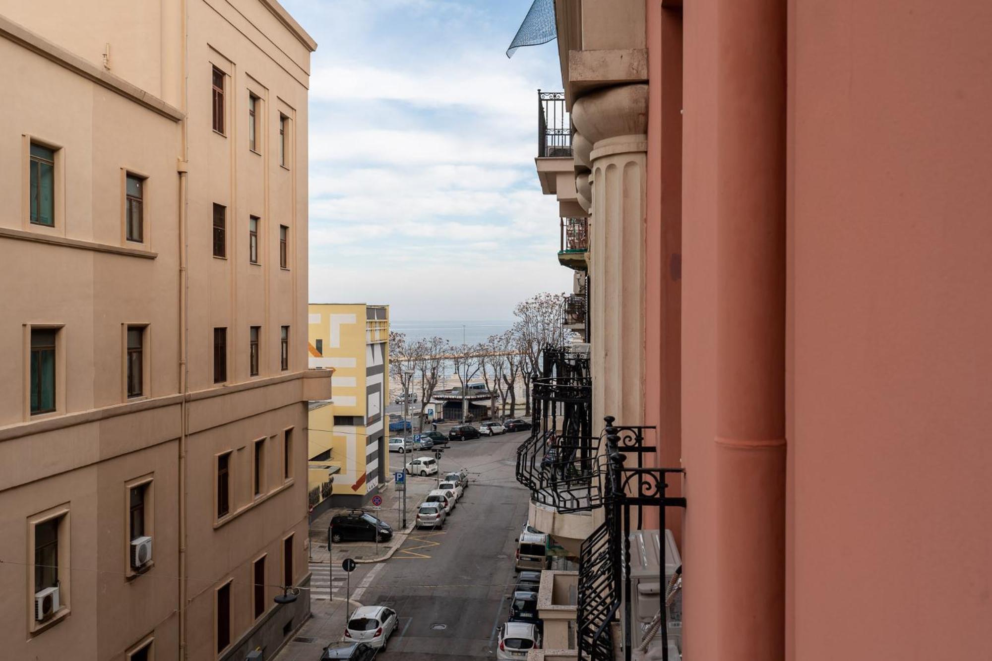 Summer Breeze Family Aparment By Wonderful Italy Bari Exterior foto